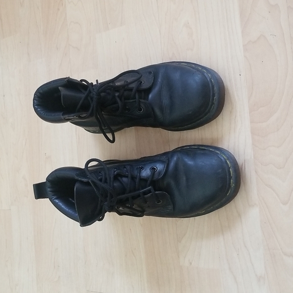 Dr. Martens Shoes - Dr. Martens Air Cushion Soles Black Ankle Boots